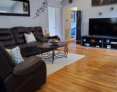 5210 Honey Circle - Photo Thumbnail 5
