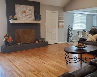 5210 Honey Circle - Photo Thumbnail 4