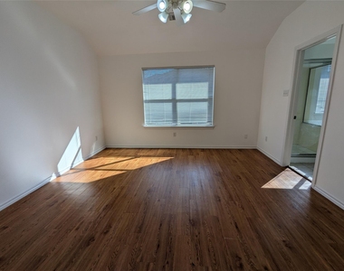 16515 Beckland Lane - Photo Thumbnail 9