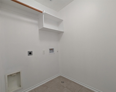 16515 Beckland Lane - Photo Thumbnail 14