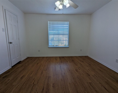 16515 Beckland Lane - Photo Thumbnail 12