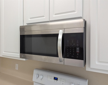 16515 Beckland Lane - Photo Thumbnail 6