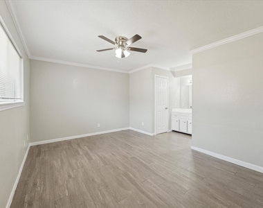 23834 English Oak Drive - Photo Thumbnail 6