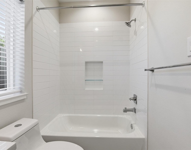 2204 Lou Ellen Lane - Photo Thumbnail 8