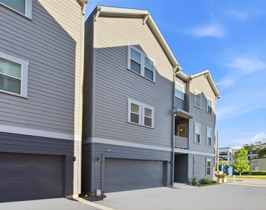 2204 Lou Ellen Lane - Photo Thumbnail 40