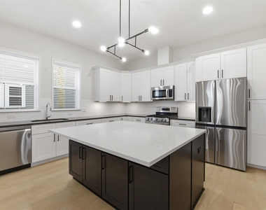 2204 Lou Ellen Lane - Photo Thumbnail 18