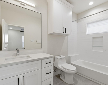 2204 Lou Ellen Lane - Photo Thumbnail 36