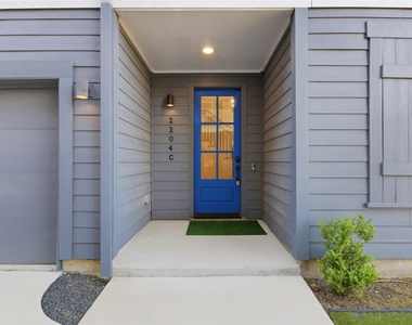 2204 Lou Ellen Lane - Photo Thumbnail 1