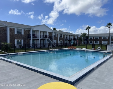 190 E Olmstead Drive - Photo Thumbnail 17