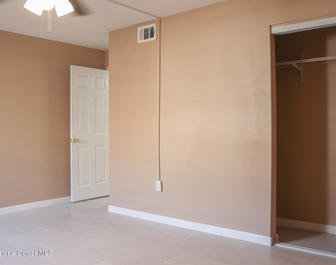 190 E Olmstead Drive - Photo Thumbnail 10