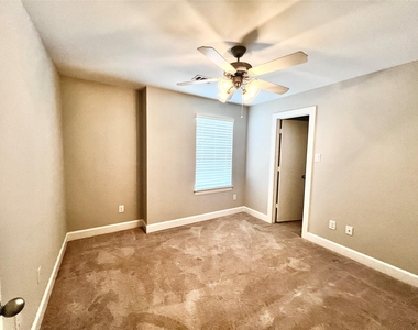 3731 Main Poplar Drive - Photo Thumbnail 26