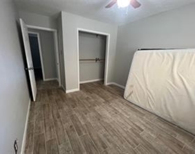 16064 Holly Street - Photo Thumbnail 17