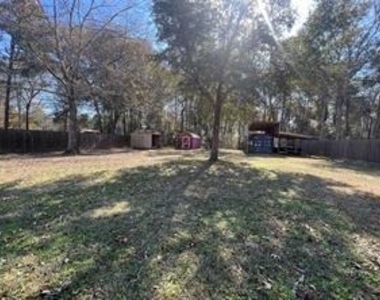 16064 Holly Street - Photo Thumbnail 24