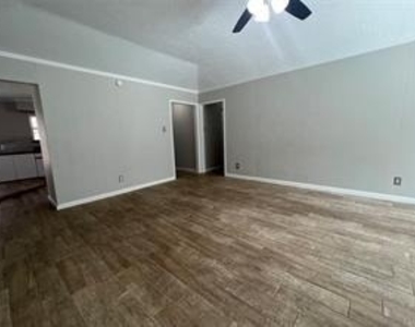16064 Holly Street - Photo Thumbnail 5