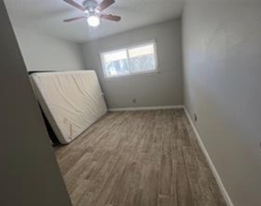 16064 Holly Street - Photo Thumbnail 18