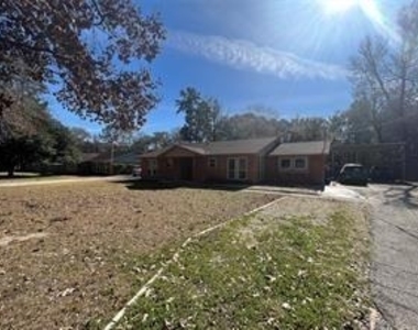 16064 Holly Street - Photo Thumbnail 2