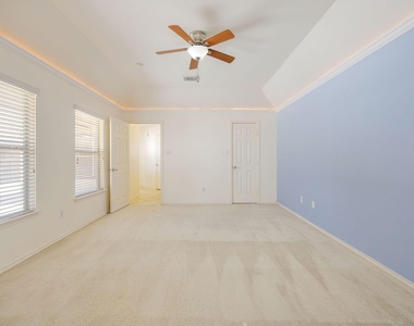 20602 Naples Terrace Lane - Photo Thumbnail 10