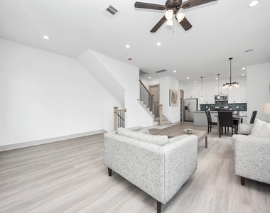 5305 Kindred Garden Lane - Photo Thumbnail 13