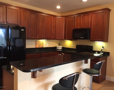 755 Ventura Drive - Photo Thumbnail 5