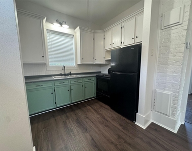 801 Saint Mary's Boulevard - Photo Thumbnail 9
