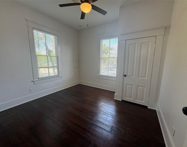 801 Saint Mary's Boulevard - Photo Thumbnail 6