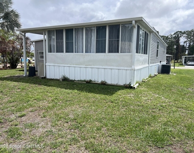 194 Holiday Park Boulevard Ne - Photo Thumbnail 13