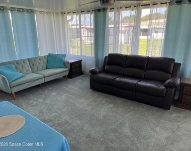 194 Holiday Park Boulevard Ne - Photo Thumbnail 22