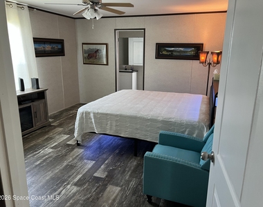 194 Holiday Park Boulevard Ne - Photo Thumbnail 15