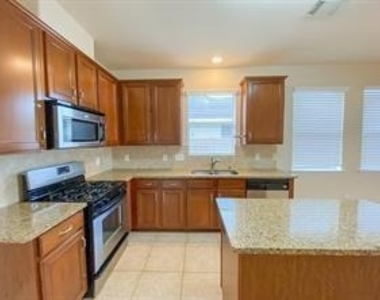 7338 Boerne Creek Drive - Photo Thumbnail 7