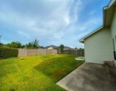 7338 Boerne Creek Drive - Photo Thumbnail 23