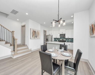 5303 Kindred Garden Lane - Photo Thumbnail 17