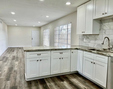 2101 Fountain View Drive - Photo Thumbnail 1