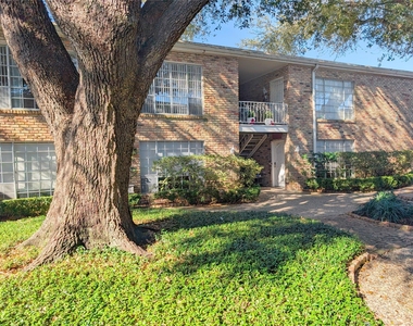 2101 Fountain View Drive - Photo Thumbnail 20