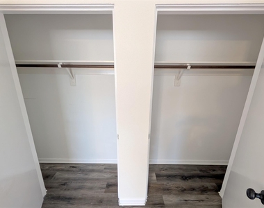 2101 Fountain View Drive - Photo Thumbnail 18