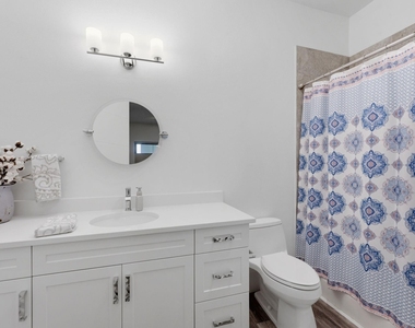199 Waterpoint Court - Photo Thumbnail 3