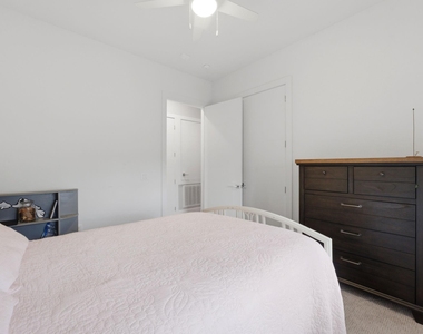 199 Waterpoint Court - Photo Thumbnail 5