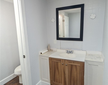 266 Hunters Glen - Photo Thumbnail 8