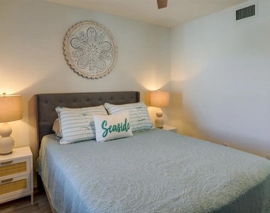2110 Gulf Boulevard - Photo Thumbnail 2