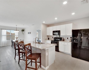 10324 Geese Trail Circle - Photo Thumbnail 12