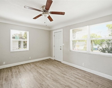 8419 N Semmes Street - Photo Thumbnail 8