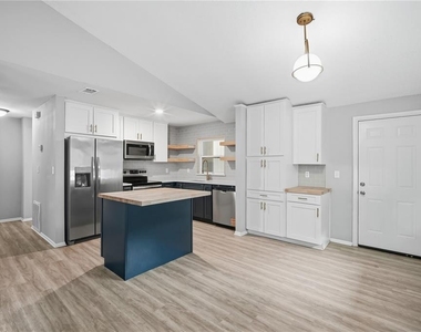 5119 Chilkoot Street - Photo Thumbnail 8