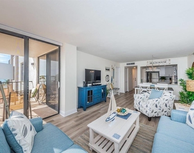 6357 Bahia Del Mar Boulevard - Photo Thumbnail 5