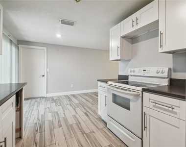 3679 Sugarcreek Drive - Photo Thumbnail 5