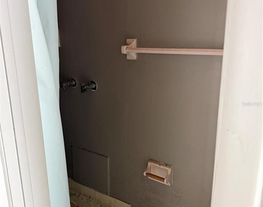 2236 Morningside Drive - Photo Thumbnail 18