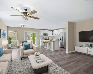 10831 Johanna Avenue - Photo Thumbnail 3