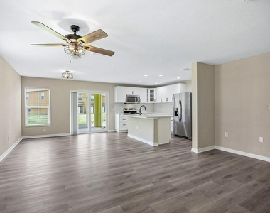 10831 Johanna Avenue - Photo Thumbnail 4