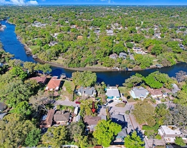 6703 N River Boulevard - Photo Thumbnail 5