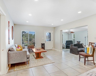 6703 N River Boulevard - Photo Thumbnail 11