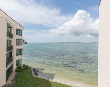 5729 Puerta Del Sol Boulevard S - Photo Thumbnail 30