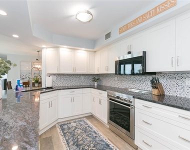 5729 Puerta Del Sol Boulevard S - Photo Thumbnail 11